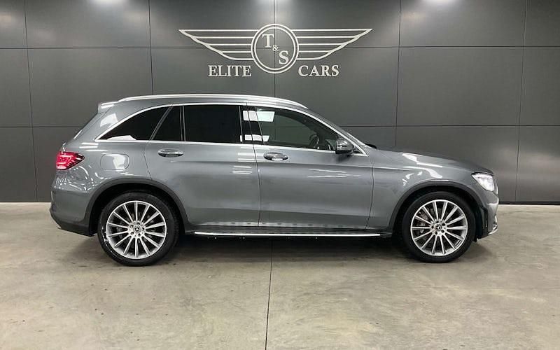 Used Mercedes GLC220 AMG Line Premium 194 HP (142 kW) 2022 Estate