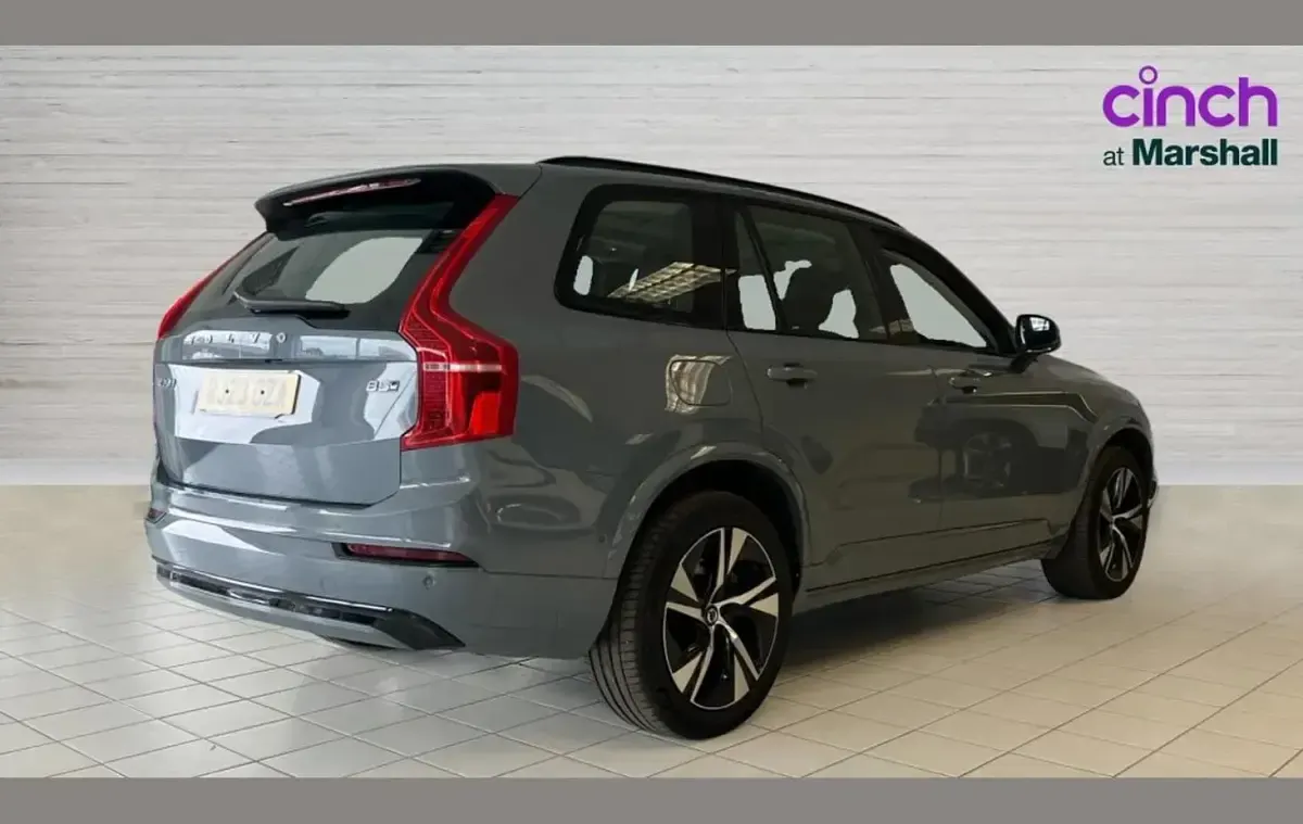 Used Volvo XC90 Plus 235 HP (172 kW) 2023 Grey SUV