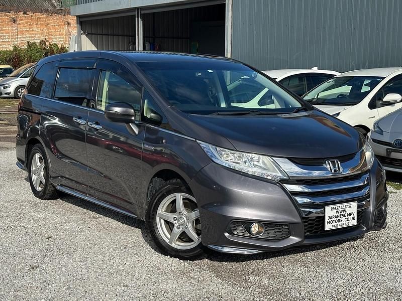 Grey Used 2016 Honda Odyssey Hybrid MPV | £15,795 (A bit pricey) - Image 1/3