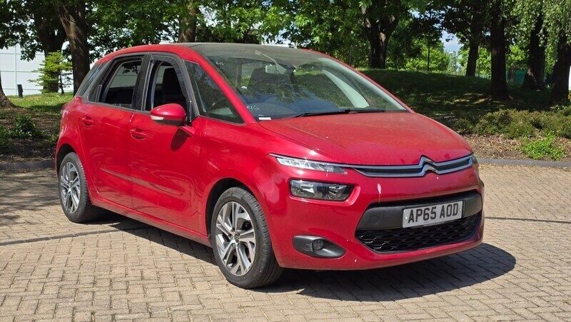Red Used 2015 Citroën C4 Picasso SELECTION MPV | £5,395 (Fair price) - Image 1/4