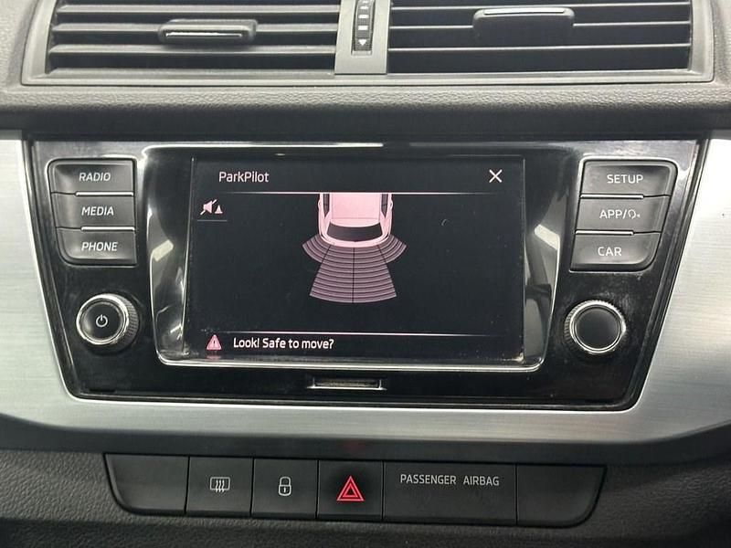 Used Skoda Fabia Colour Edition 75 HP (55 kW) 2019 Blue Hatchback