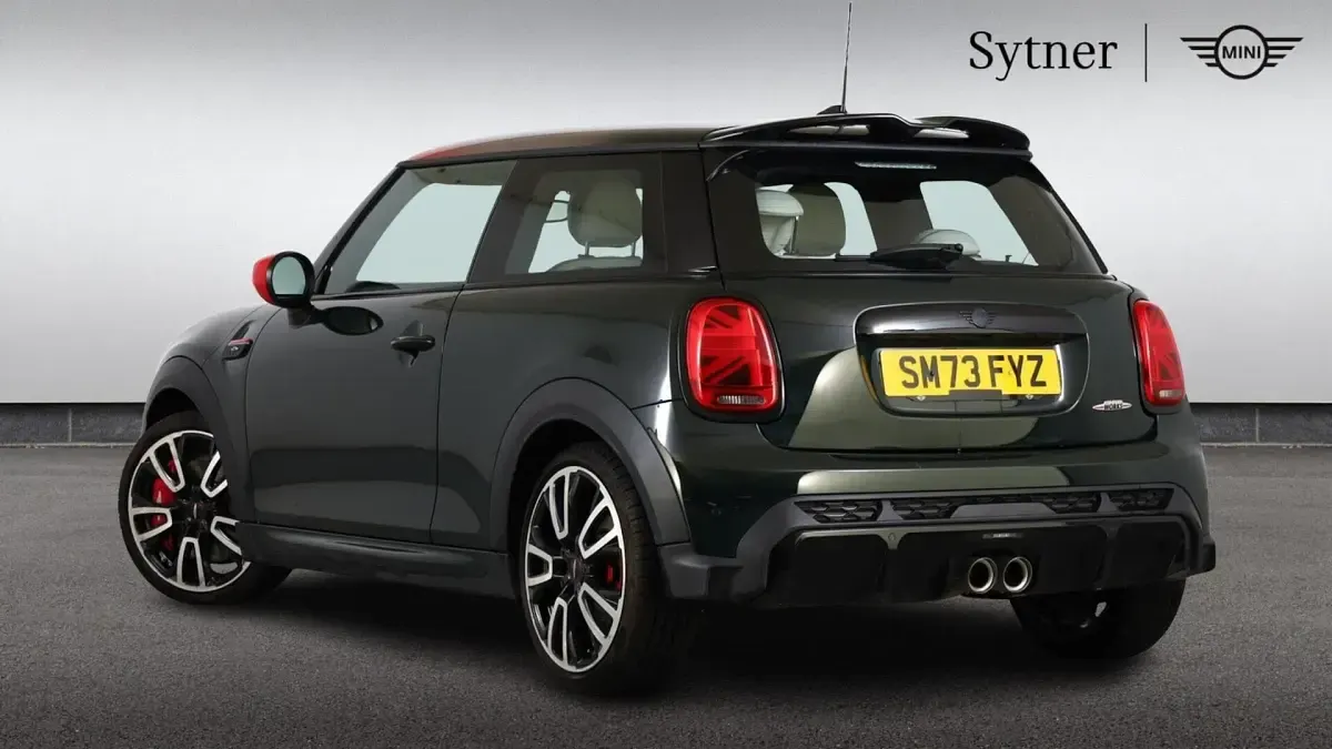 Used Mini John Cooper Works Hatch 228 HP (167 kW) 2023 Green Hatchback