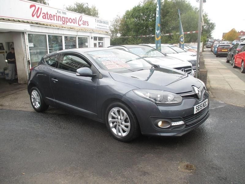 Usado Renault Mégane Coupé Dynamique 2015 Cinzento Coupé