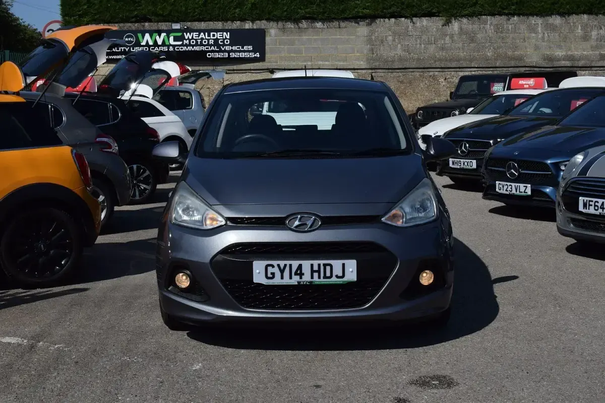 Used Hyundai i10 SE 87 HP (63 kW) 2014 Grey Hatchback