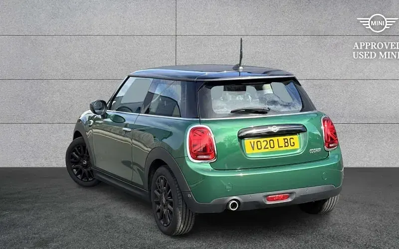 Used Mini Cooper Classic 136 HP (100 kW) 2021 Hatchback