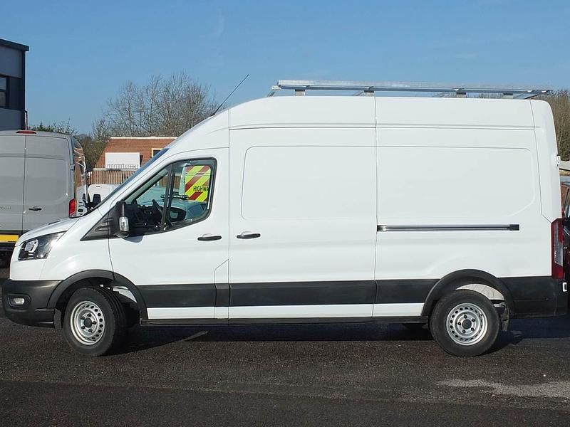 Used Ford Transit 130 HP (95 kW) 2021 White Van