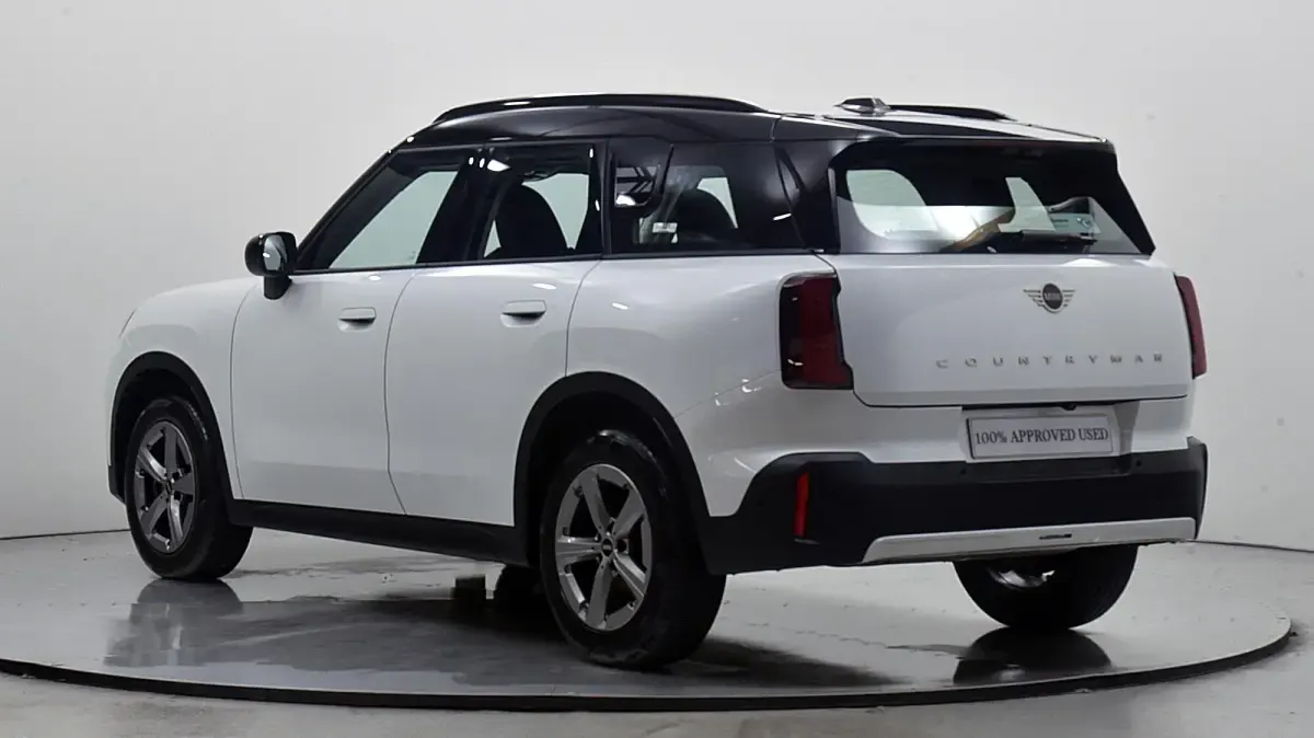 Used Mini Countryman Classic 170 HP (125 kW) 2024 White SUV