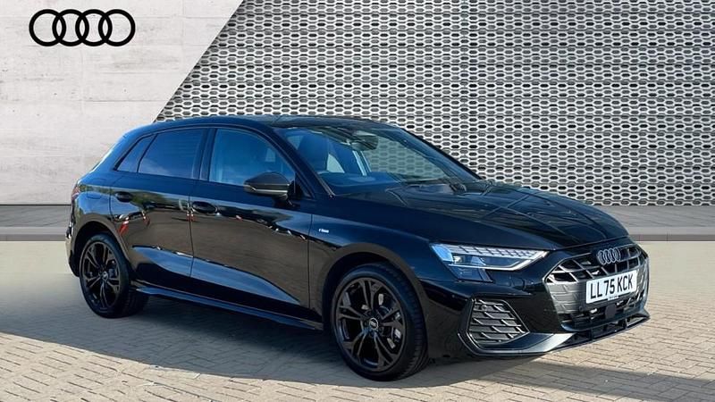 Used Audi A3 e-tron Comfort 204 HP (150 kW) 2025 Black Hatchback