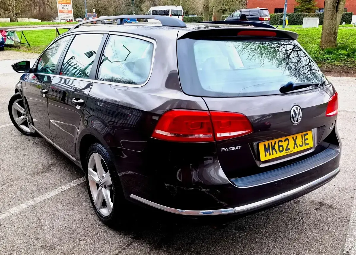 Used VW Passat SE 105 HP (77 kW) 2012 Brown Estate