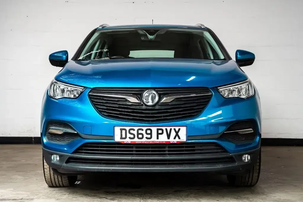 Used Vauxhall Grandland X S 130 HP (95 kW) 2019 Blue SUV