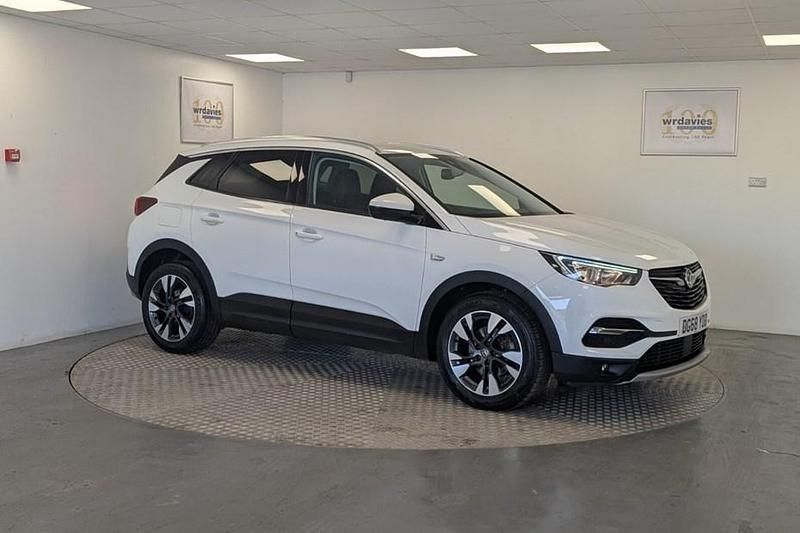 White Used 2018 Vauxhall Grandland X Sport SUV | £8,995 (Fair price) - Image 1/1