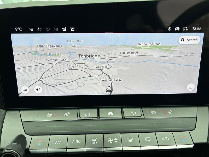 Used Vauxhall Astra Ultimate 128 HP (94 kW) 2024 Blue Hatchback