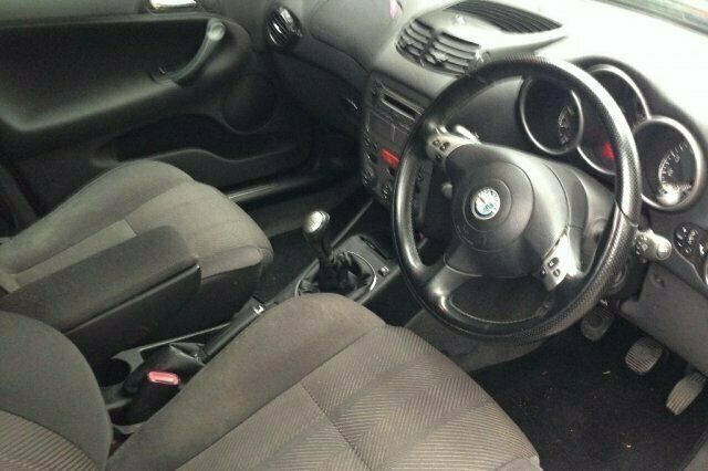 Used Alfa Romeo 147 2001 Hatchback