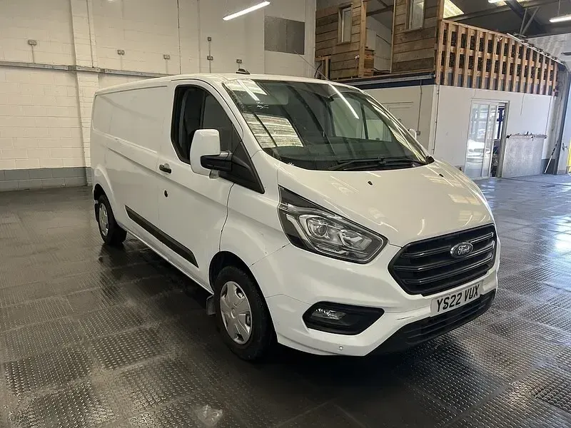 Used Ford Transit Custom Trend 105 HP (77 kW) 2022 White Van