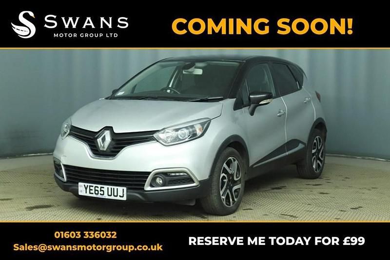 Used Renault Captur Dynamique 90 HP (66 kW) 2015 Silver SUV