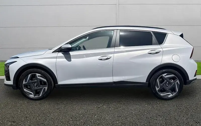 Usado Hyundai Bayon Ultimate 101 CV (74 kW) 2025 Gris SUV