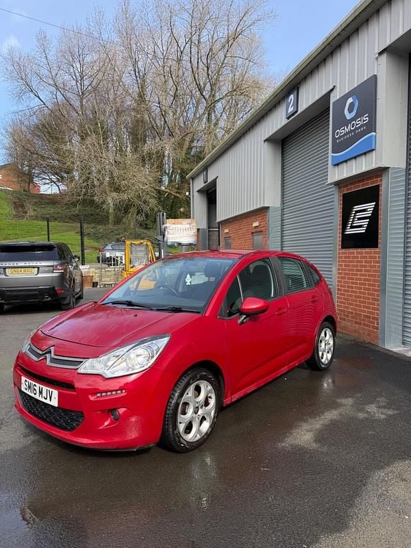 Used Citroën C3 PureTech 2016 Red Hatchback