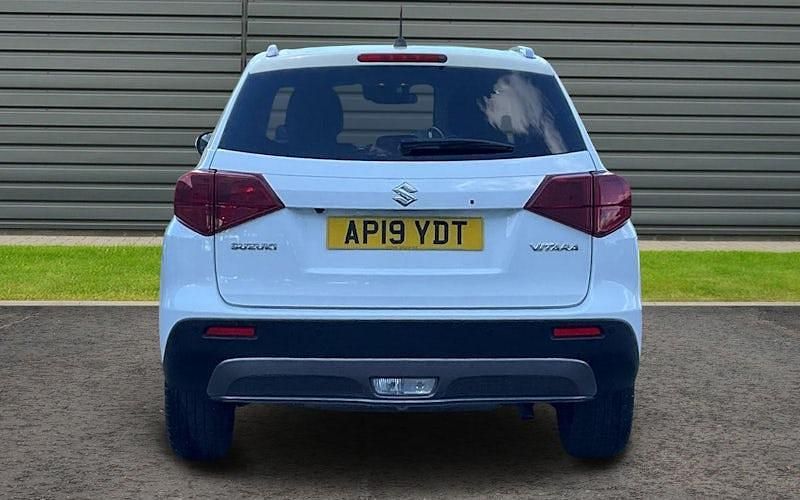 Used Suzuki Vitara SZ5 140 HP (102 kW) 2019 White SUV