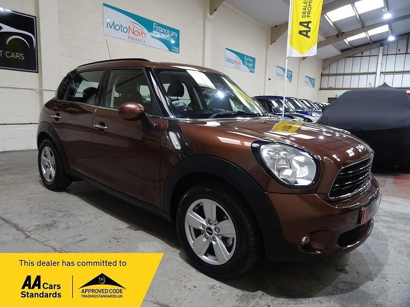 Bronze Used 2015 Mini Cooper Countryman SUV | £11,250 (A bit pricey) - Image 1/4