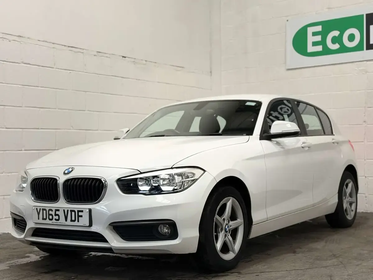 Used BMW 118 Comfort Edition 134 HP (98 kW) 2015 White Hatchback