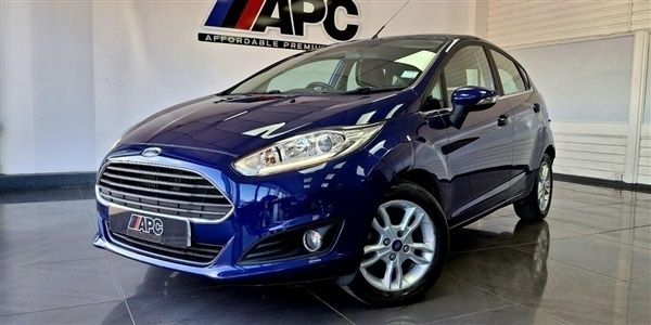 Blue Used 2016 Ford Fiesta Zetec Hatchback | £5,495 (Fair price) - Image 1/1