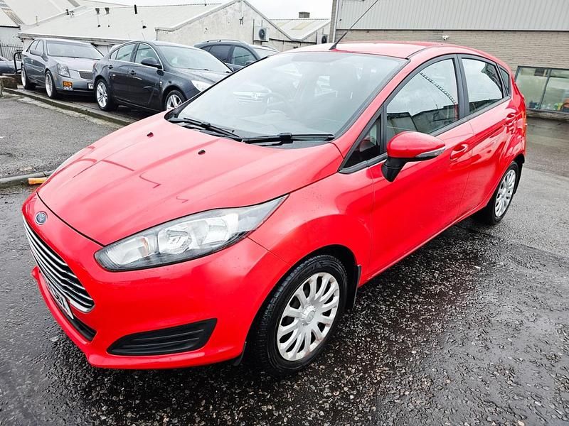 Used Ford Fiesta Style 2014 Red Hatchback