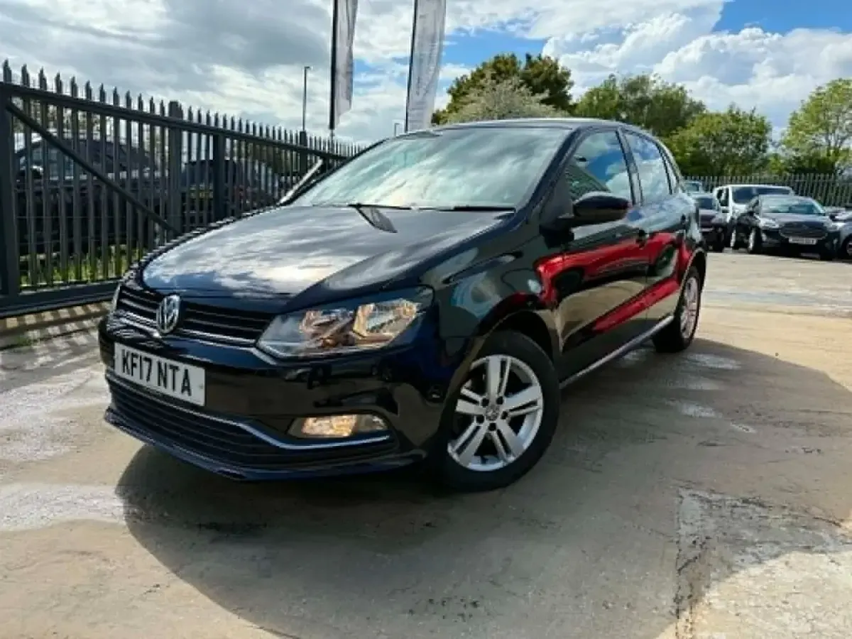 Used VW Polo Edition 90 HP (66 kW) 2017 Black Hatchback