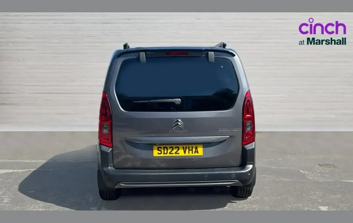 Used Citroën Berlingo XTR 128 HP (94 kW) 2022 Grey MPV