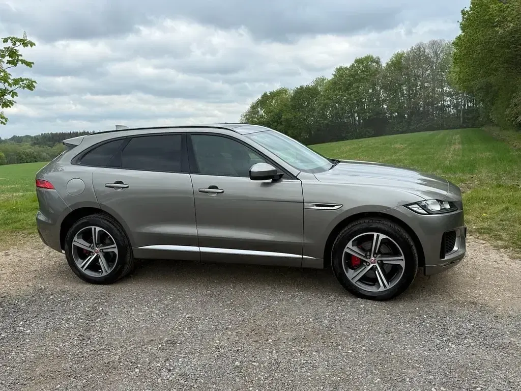 Used Jaguar F-Pace S 300 HP (220 kW) 2017 Silver SUV