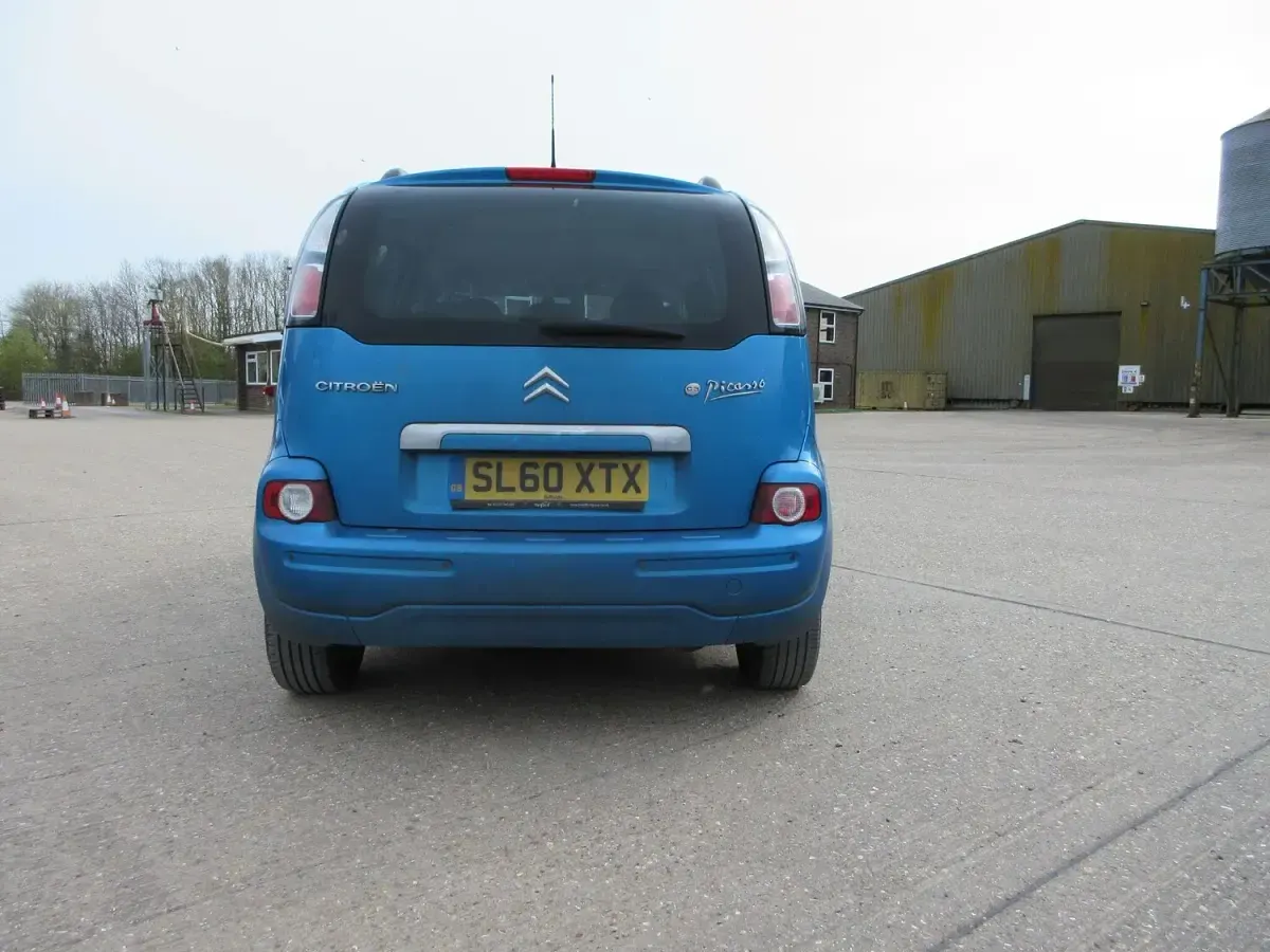 Used Citroën C3 Picasso Exclusive 2010 Blue MPV