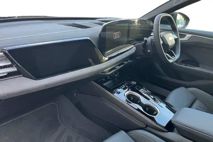New Audi A6 S-Line 201 HP (147 kW) 2026 Ascari blue Estate