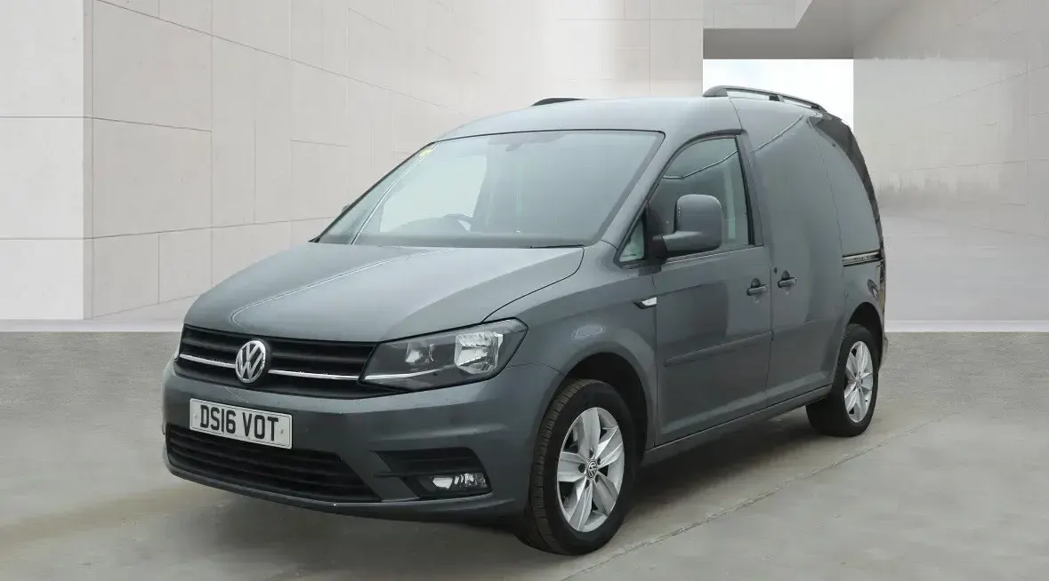 Usado VW Caddy Highline 150 HP (110 kW) 2016 Cinzento Monovolume