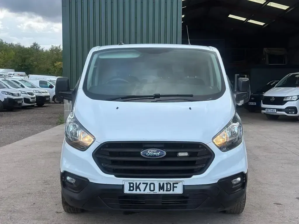 Used Ford Transit Custom 105 HP (77 kW) 2020 White Van