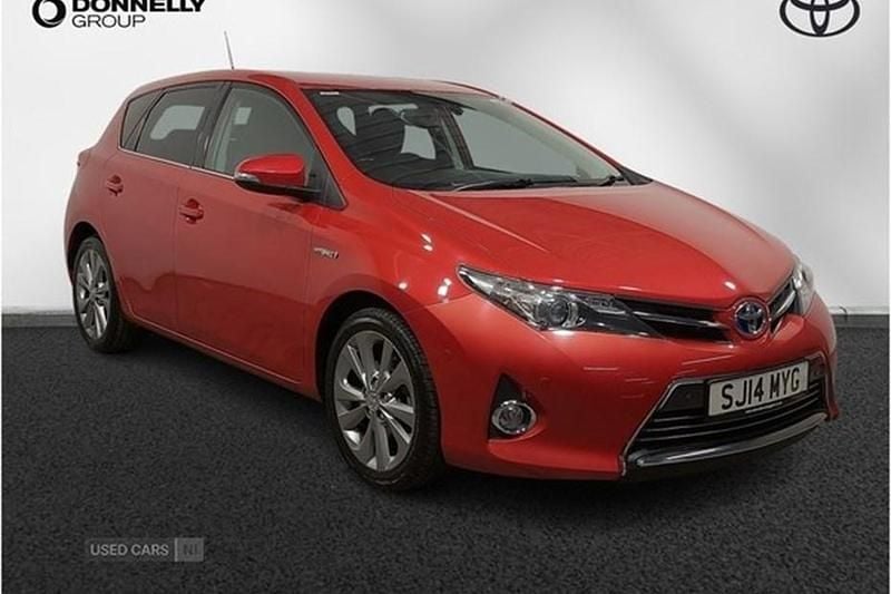Used 2014 Toyota Auris Hybrid | £8,495 (Fair price) - Image 1/1