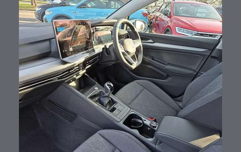 New VW Golf VIII Match 113 HP (83 kW) 2025 Blue Hatchback