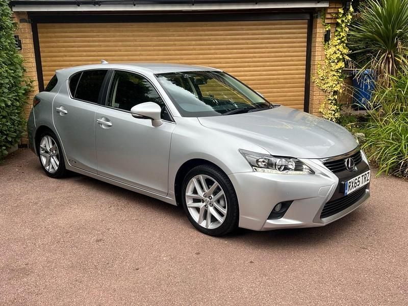 Silver Used 2015 Lexus CT200h Hatchback | £8,798 (Good price) - Image 1/4