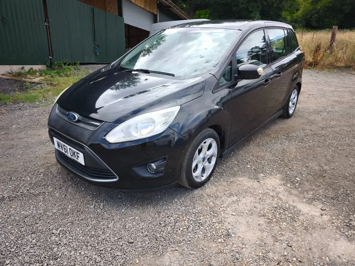 Used Ford Grand C-Max Zetec 123 HP (90 kW) 2011 Black MPV