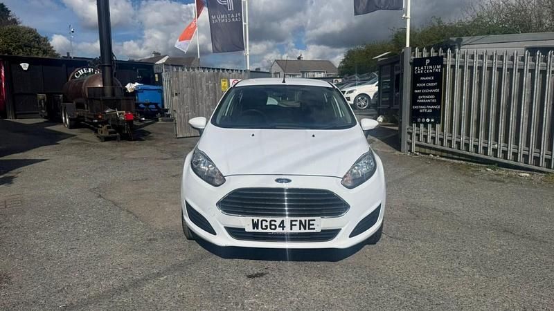 Used Ford Fiesta Style 82 HP (60 kW) 2014 White Hatchback
