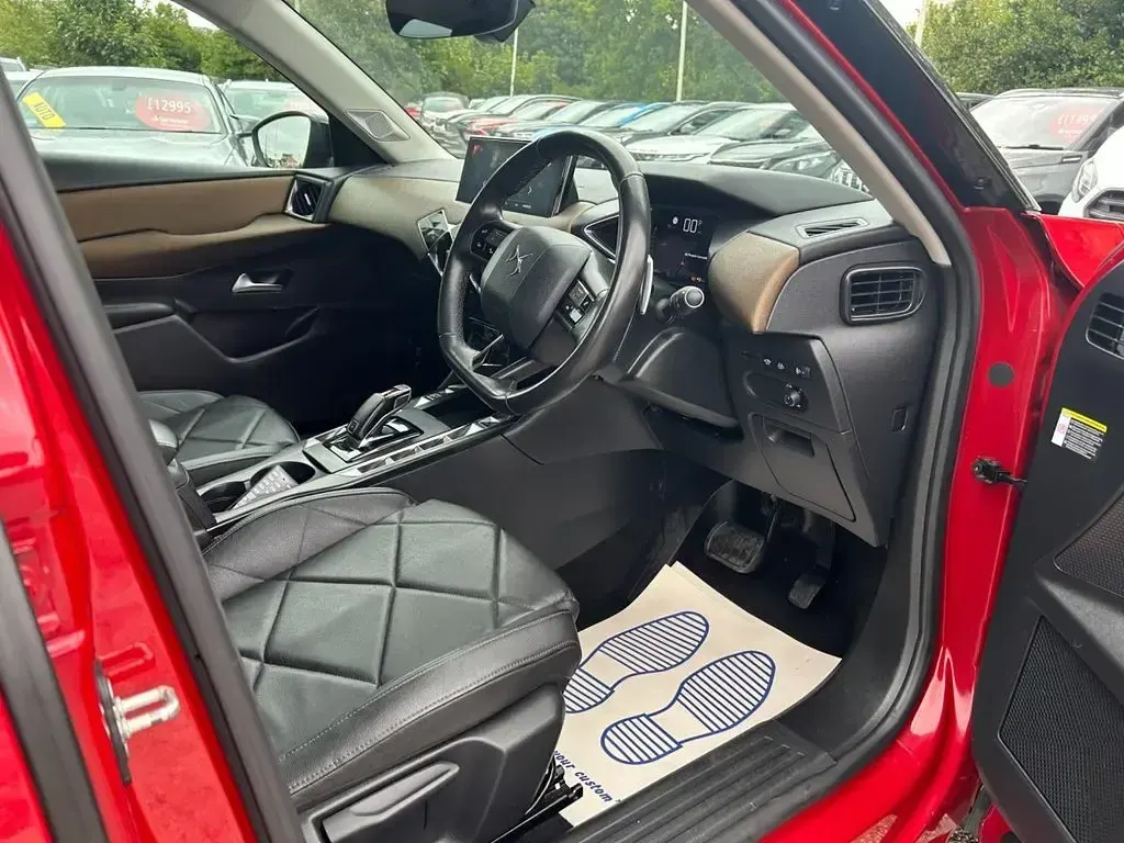 Used DS Automobiles DS3 Crossback Prestige 155 HP (114 kW) 2019 Red SUV