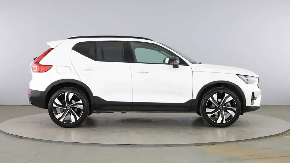 Used Volvo XC40 Ultra 194 HP (142 kW) 2026 SUV