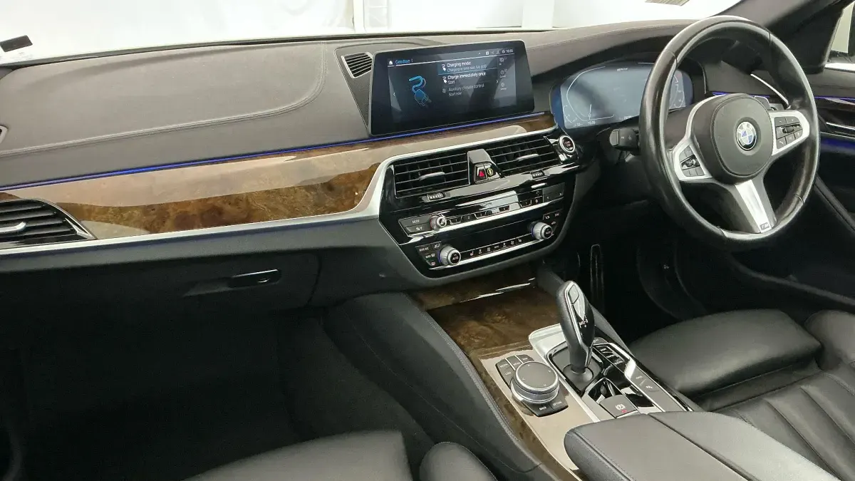 Used BMW 530e iPerformance 249 HP (183 kW) 2020 White