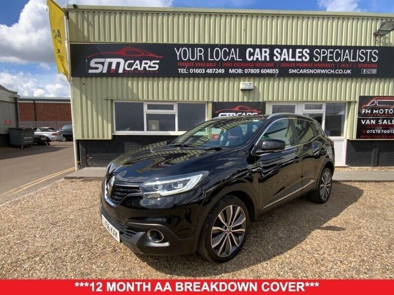 Black Used 2016 Renault Kadjar Signature SUV | £7,850 (Fair price) - Image 1/4