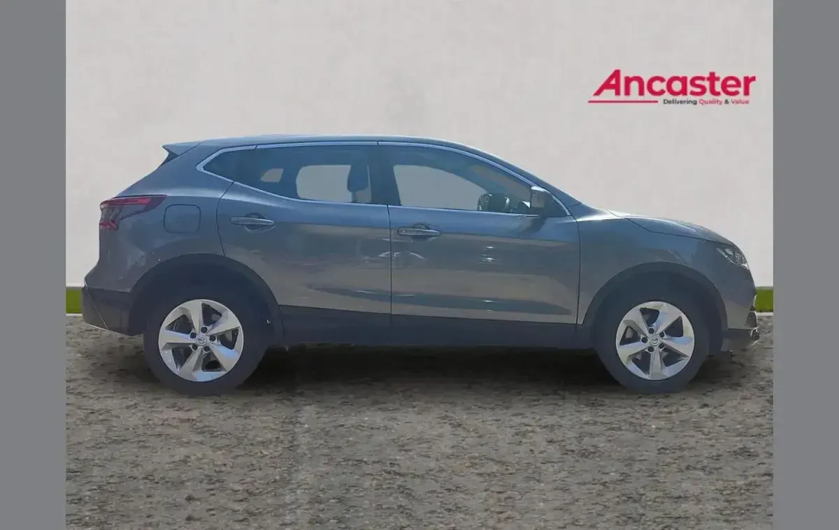 Used Nissan Qashqai Acenta Premium 138 HP (101 kW) 2019 Grey SUV