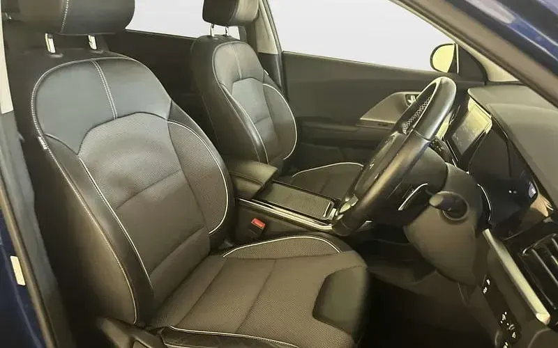 Used Kia e-Niro 150 kW (204 HP) 2022 Blue SUV