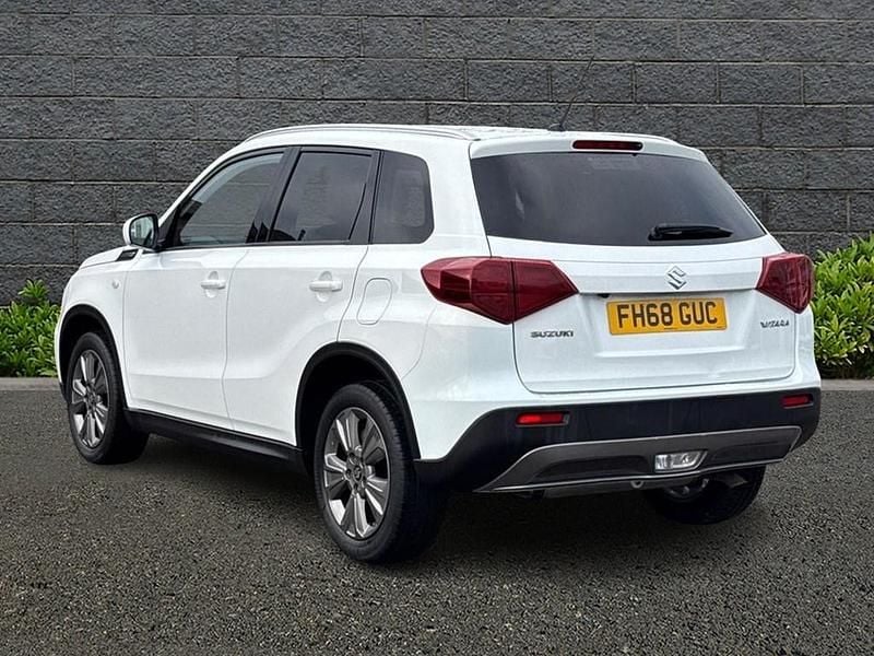 Gebraucht Suzuki Vitara SZ-T 112 PS (82 kW) 2019 Weiß SUV
