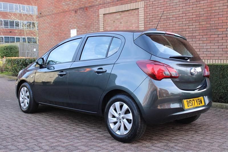 Used Vauxhall Corsa Design Edition 90 HP (66 kW) 2017 Grey Hatchback