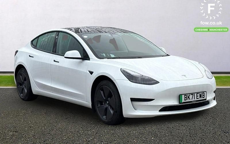 White Used 2021 Tesla Model 3 Standard Range Sedan | £18,199 (Fair price) - Image 1/4
