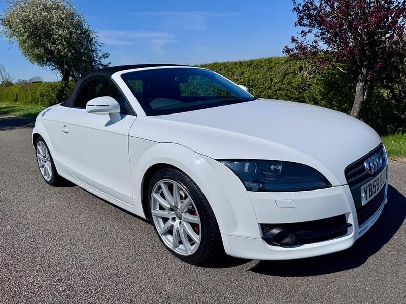 Used Audi TT Roadster 160 HP (117 kW) 2010 White Cabriolet