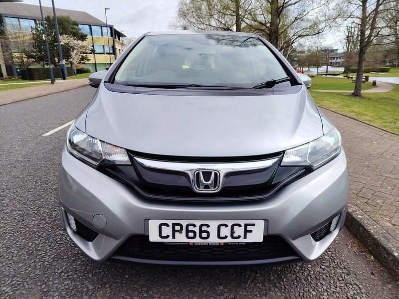 Used Honda Jazz S 102 HP (75 kW) 2016 Silver Hatchback