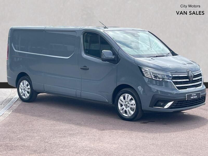 Unknown New 2025 Renault Trafic Van | £23,990 - Image 1/4